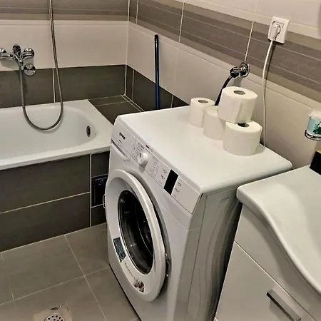 Hollywood Apartman Bjeljina