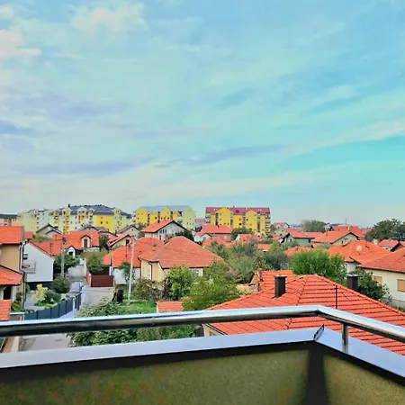 Hollywood Apartman Bjeljina Apartman *